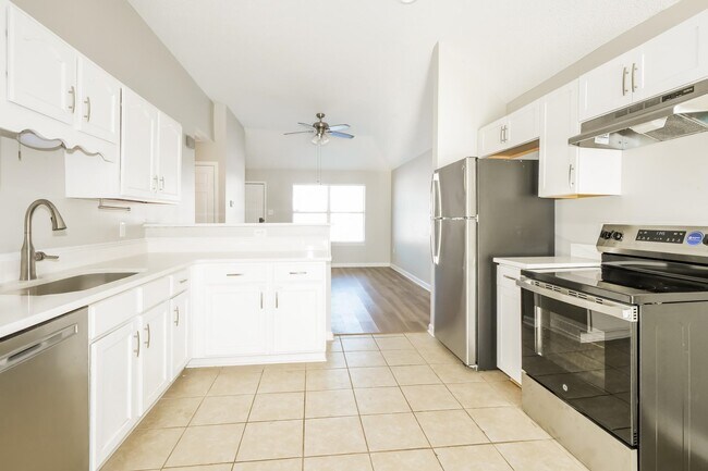 Foto del edificio - 4427 Pecan Creek Cir N