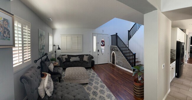 Foto del edificio - Large 4 bedroom / 3 bathroom San Jacinto Home