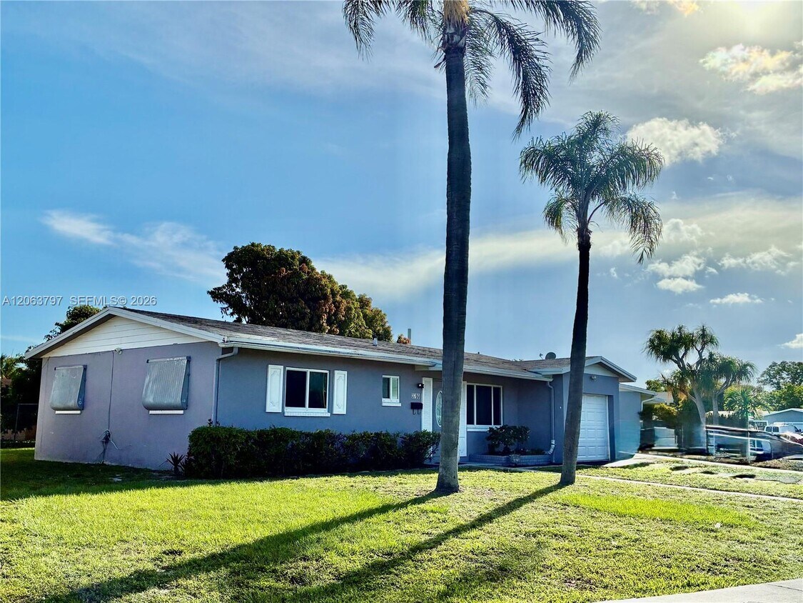 Foto del edificio - 3790 NW 28th St