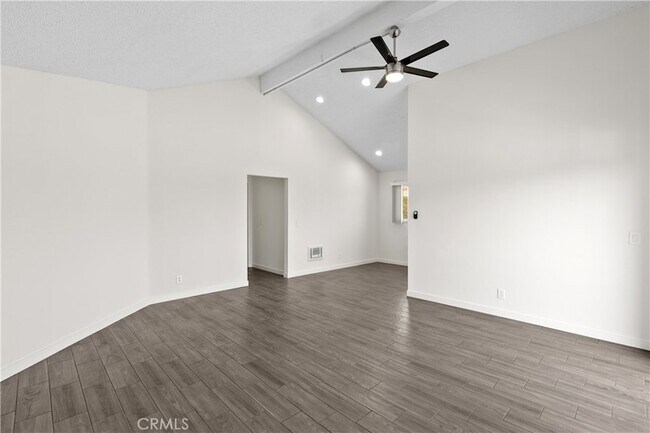 Foto del edificio - 8651 Gloria Ave