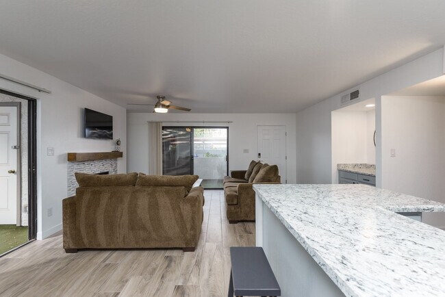 Foto del edificio - 2959 N 68th Pl