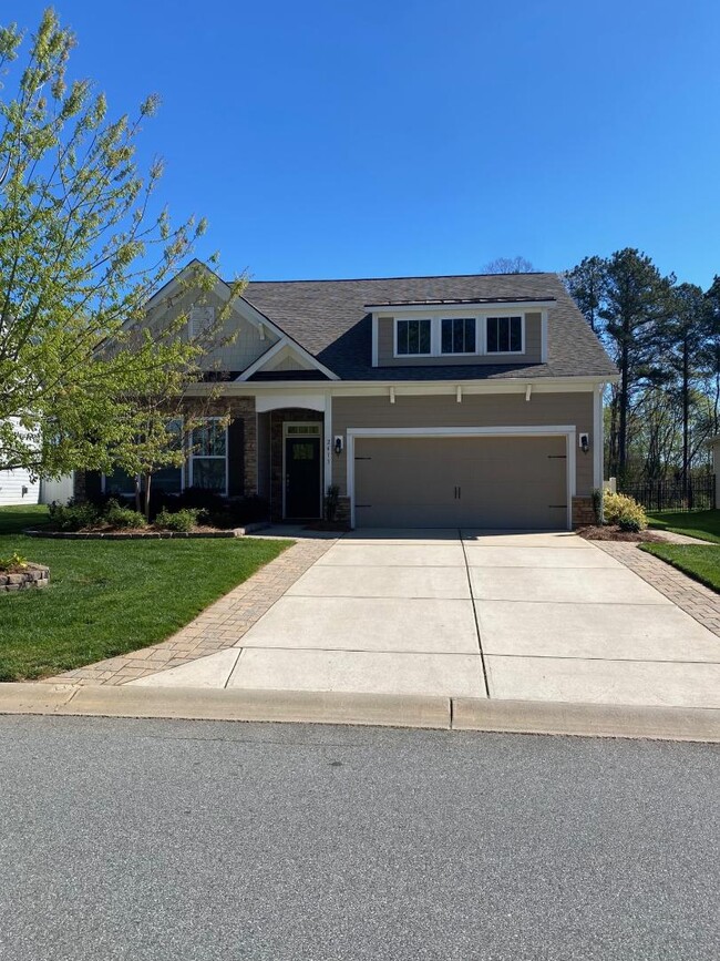 Building Photo - 2413 Seagull Dr