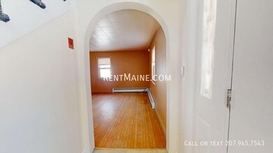 Building Photo - 322 Grove St