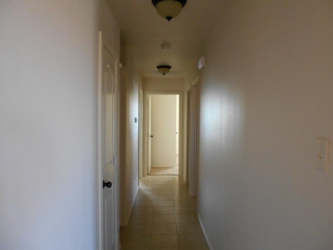 Building Photo - 6702 Oakridge Ave