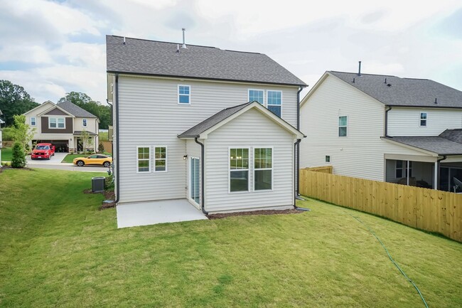 Building Photo - BRAND NEW Three Bedroom Home!