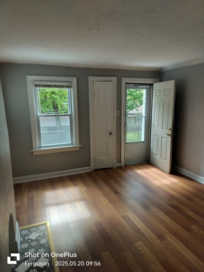 Building Photo - 811 Arline Dr