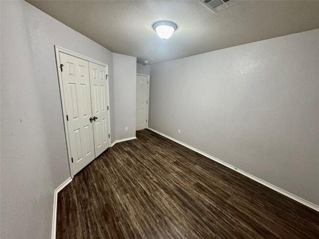 Building Photo - 12337 SW 6th St