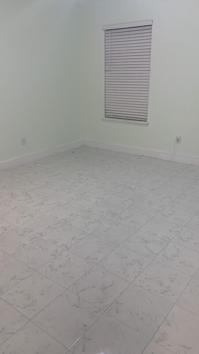 Foto del edificio - 720 Gala Cir