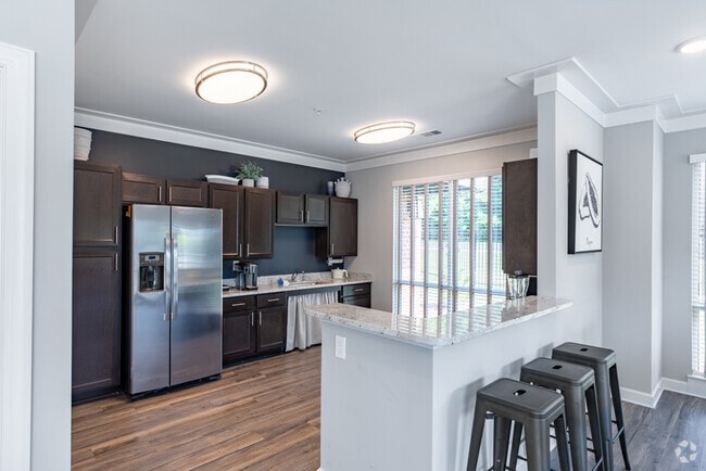 Interior Photo - Abbington Reserve