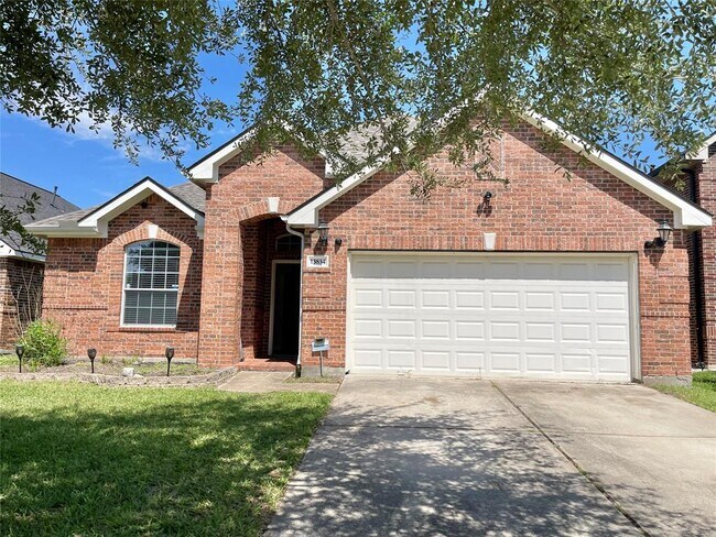 Building Photo - 13834 Clear Trail Ln