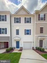 Building Photo - 2584 Cougar Ln