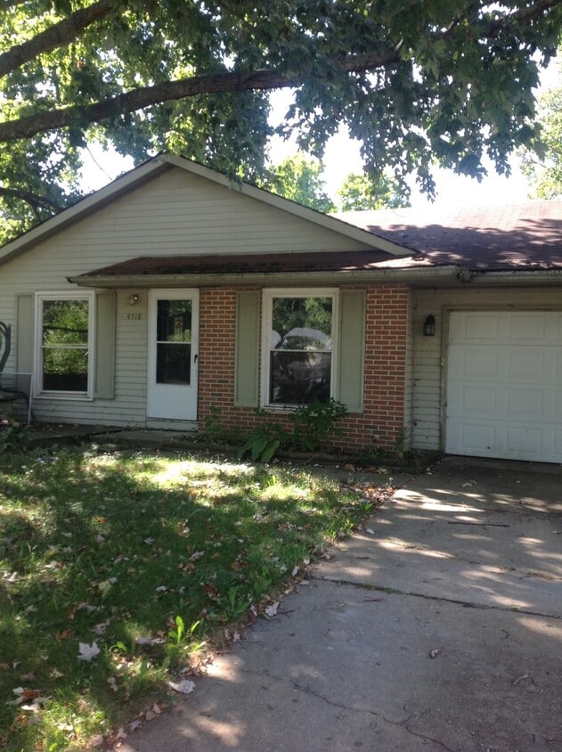 Building Photo - 4518 Chisholm Trail