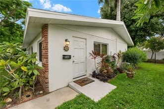 Building Photo - 817 Courtington Ln