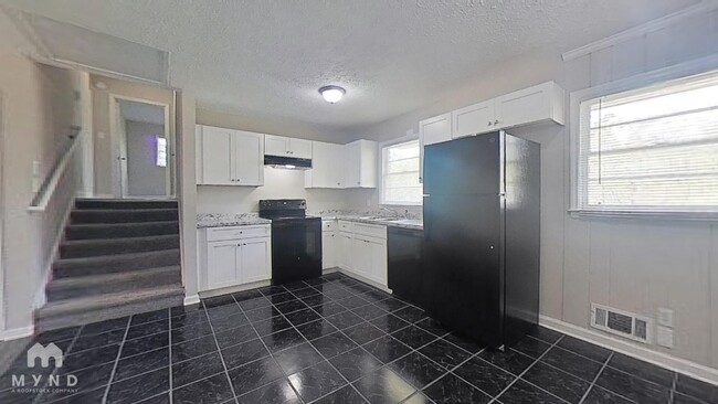 Building Photo - 1006 Longleaf Dr