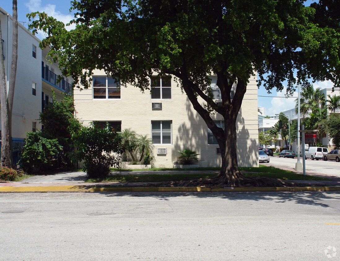 Building Photo - Jefferson