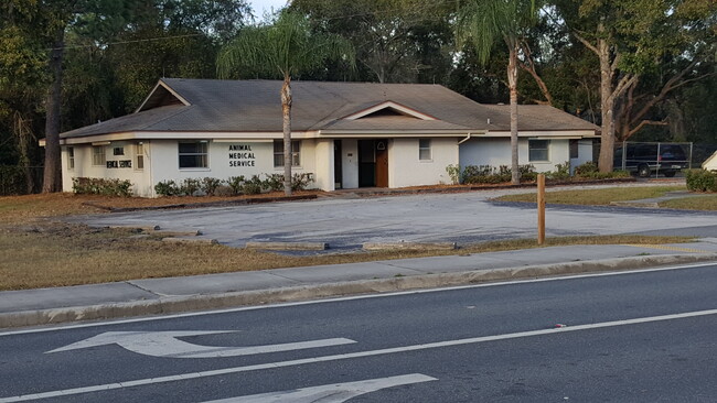 Building Photo - 12232 Little Rd