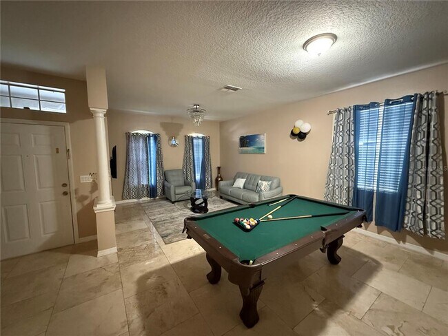 Foto del edificio - 434 Kings Path Dr