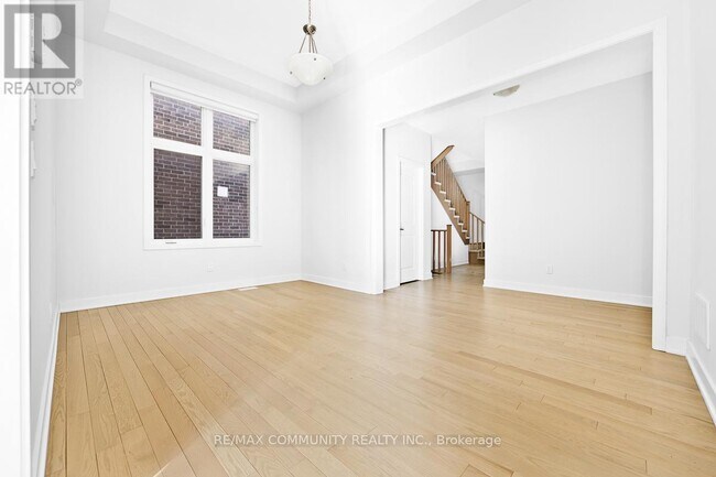 Building Photo - 1039 Thompson Dr