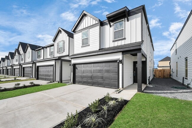 Foto del edificio - 12316 Basilwood Dr