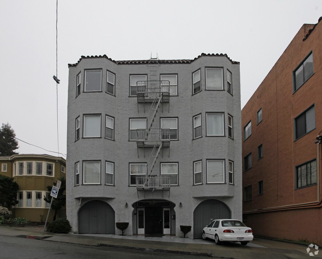 Building Photo - 2440 8th Ave