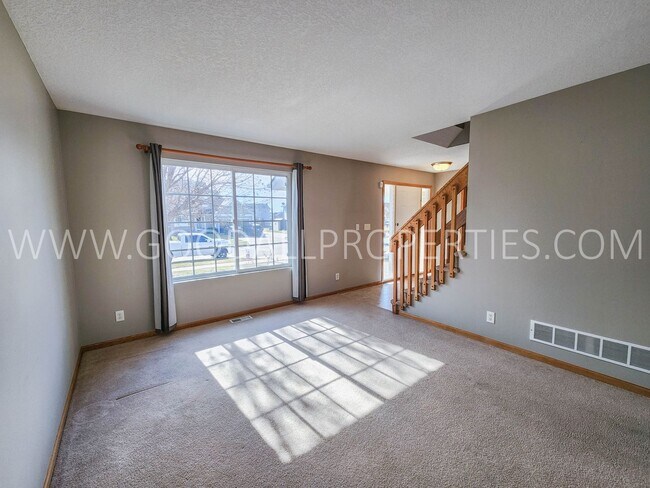 Foto del edificio - Rent Special!** Spacious 3 Bedroom, 2.5 Ba...