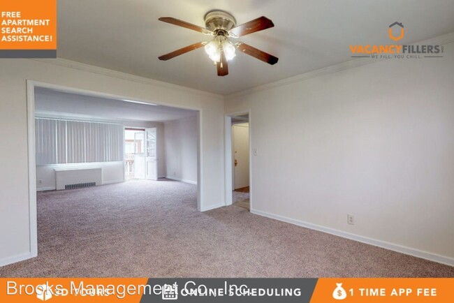 Building Photo - 6420-6506 Park Heights Ave