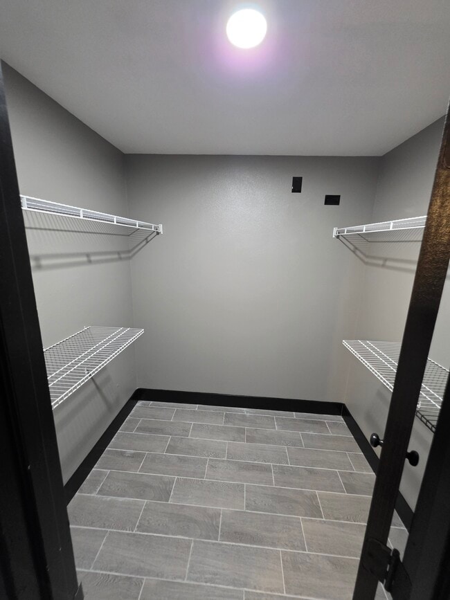 Building Photo - 5626 Andrea St