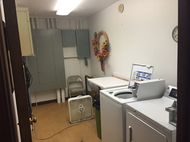 Laundry Facilities - South Side Apartments