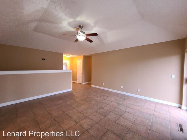 Foto del edificio - 5 br, 3 bath House - 204 Wildwood Ave,