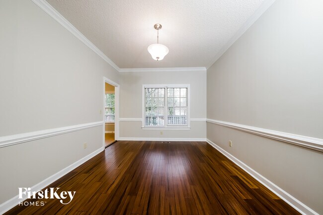 Building Photo - 914 Flicker Ln