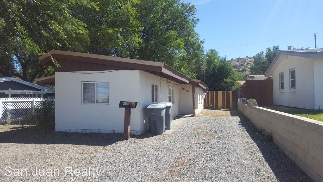 Primary Photo - 3 br, 1 bath House - 524 Park Ave