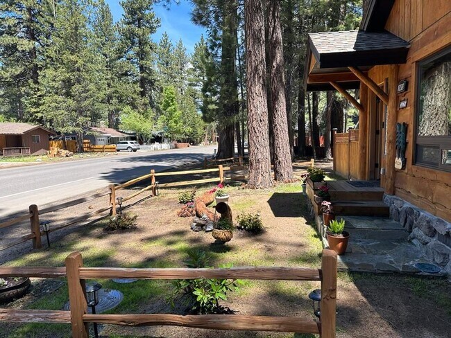 Foto del edificio - Newly built Tahoe Keys home available for ...