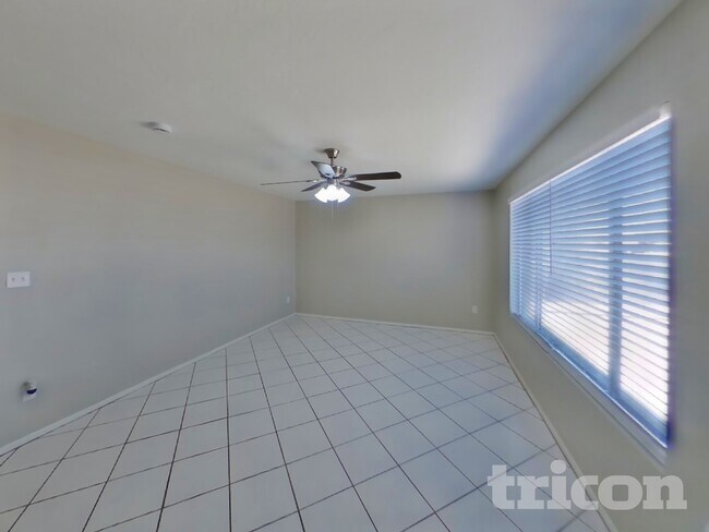 Building Photo - 7100 W Cheryl Dr