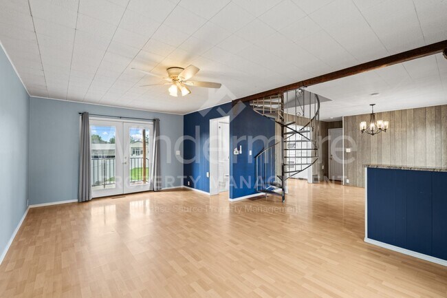 Foto del edificio - Beautiful 3-Bedroom Home - EV Charger - Pet Friendly