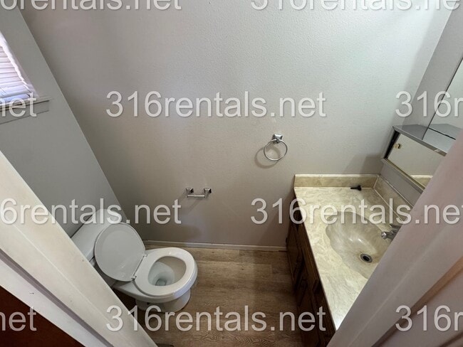 Foto del edificio - $850- 2 bed 1 bath - Townhomes