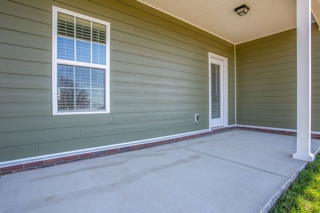 Building Photo - Charming One Story Retreat in Derryberry E...