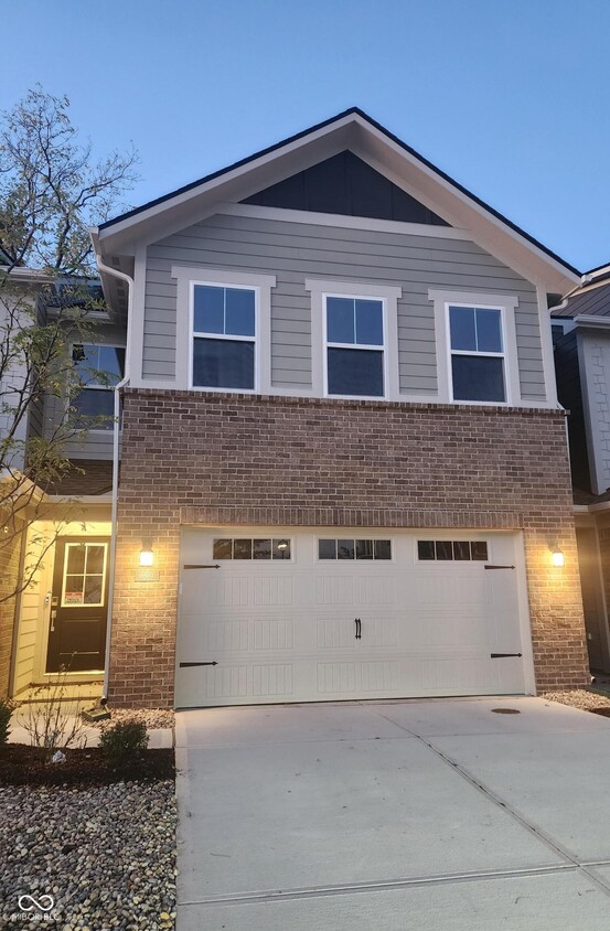 Foto principal - 6589 Halsey St
