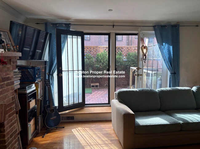 Photo - 331 Beacon St Apartment