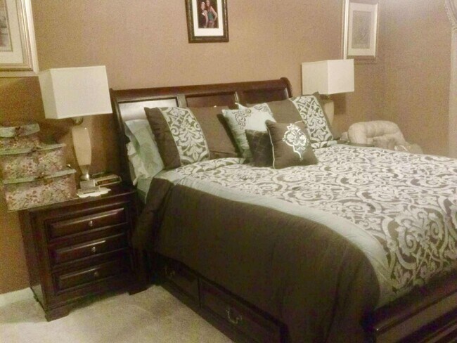 Foto del edificio - 600 Executive Center Dr