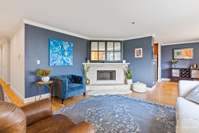 Photo - 1565 Sacramento St Apartment