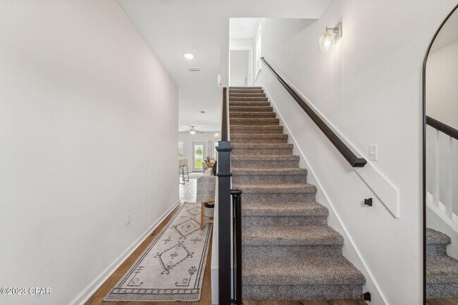 Foto del edificio - 326 Raven Ln