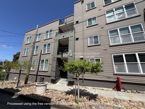 Building Photo - 8400 Oceanview Terrace
