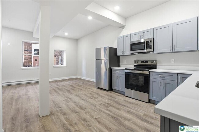 Foto del edificio - 109 S Centre St