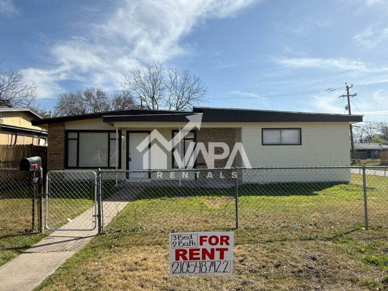 Foto principal - 238 Denton Dr