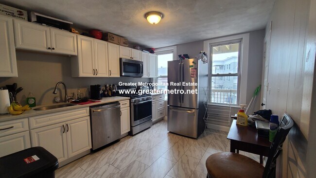 Building Photo - 226 M St