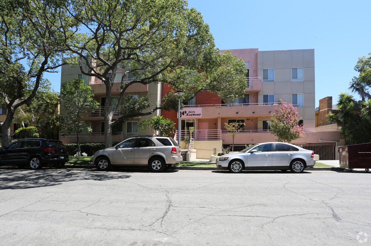 Building Photo - Carlos Morlas Insurance
