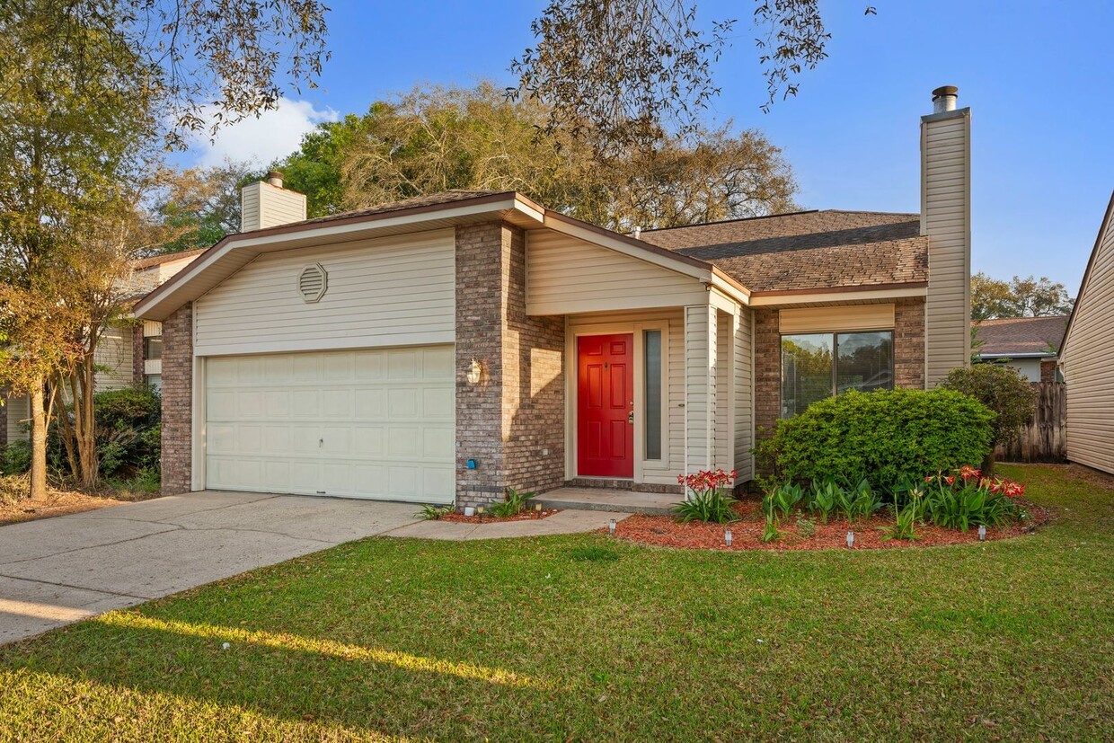 Primary Photo - Great Home in Niceville!