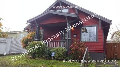 Building Photo - 214 NE Bryant St
