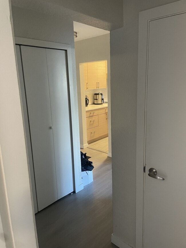 Building Photo - 8635 French St