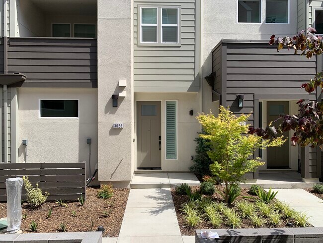 Building Photo - 3026 Lamory Pl
